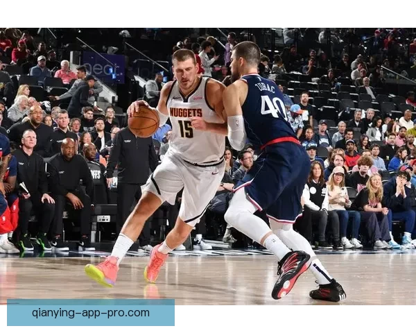 约基奇盛赞文班为联盟最佳防守球员 与其对位充满挑战和趣味