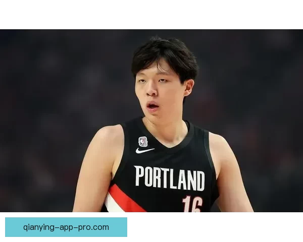 杨瀚森因伤缺席 开拓者拒森林狼18分逆转 格兰特26分助力制胜5分